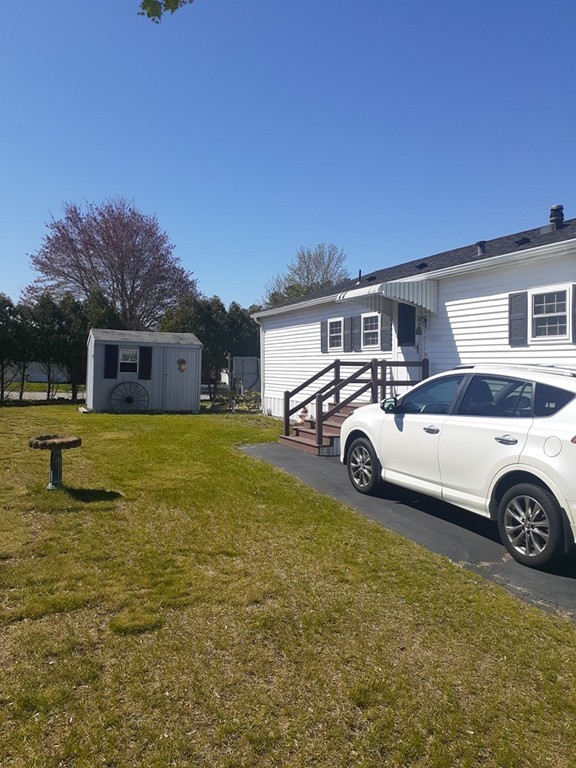 8 Minute Man Road Taunton, MA 02780 - Photo 3 of 15 Gallery Image 3