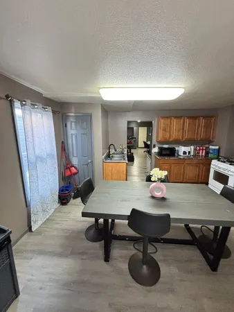 $177,000 | 271-5 North West Avenue, Kankakee, IL 60901