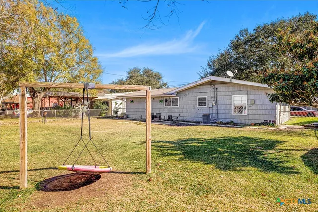 $190,000 | 4805 Lilac Lane, Victoria, TX 77904