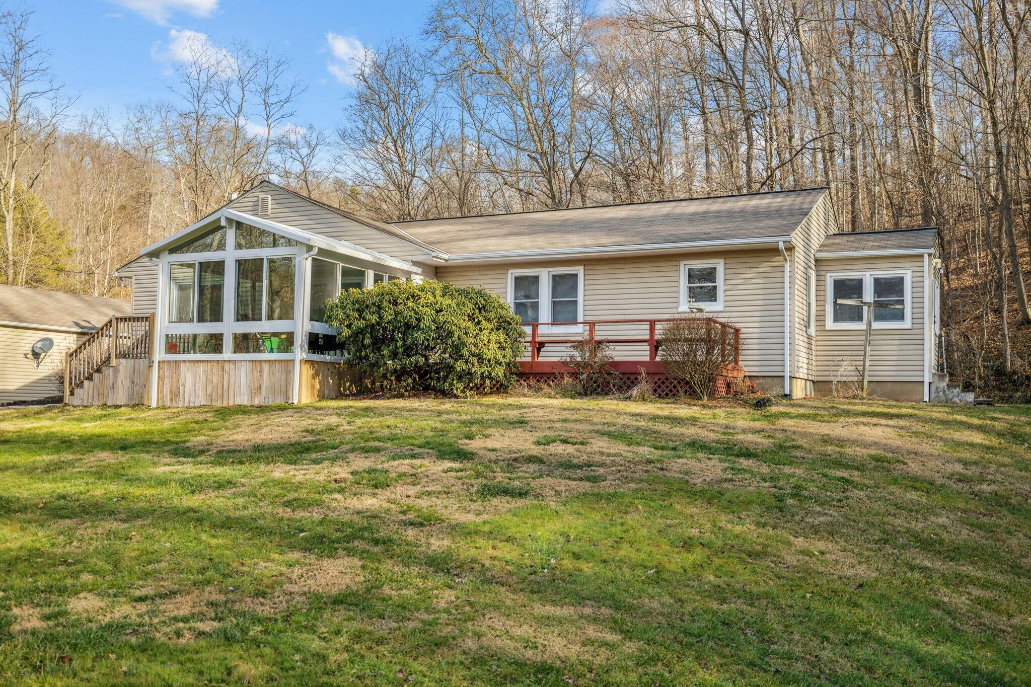 4150 Alten Road Sugar Grove, OH 43155 - Photo 1 of 38 3-web-or-mls-4150-alten-rd