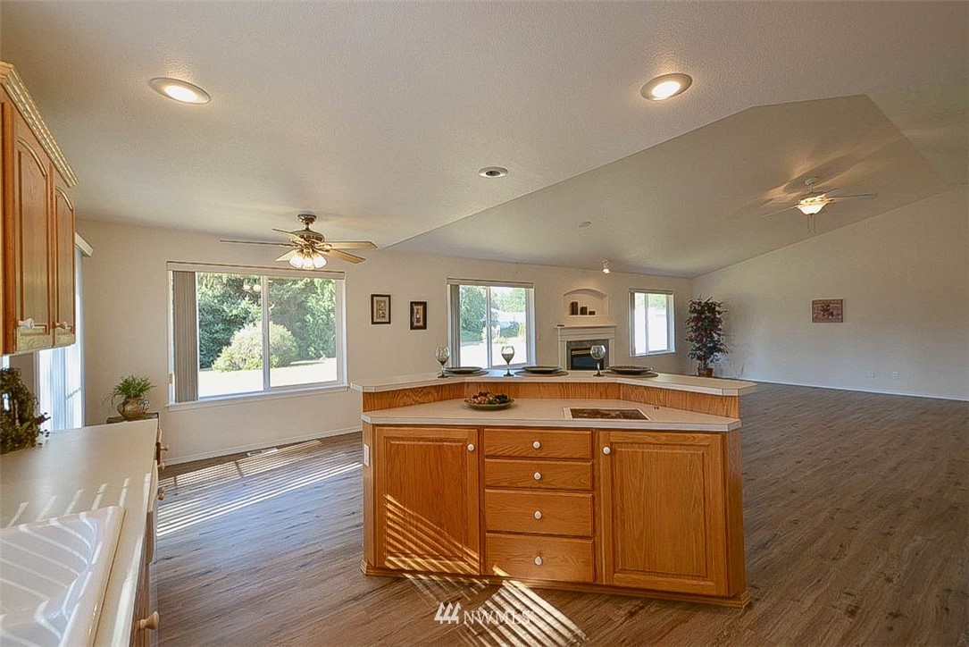 23909 Entwhistle Road East Buckley, WA 98321 - Photo 10 of 40
