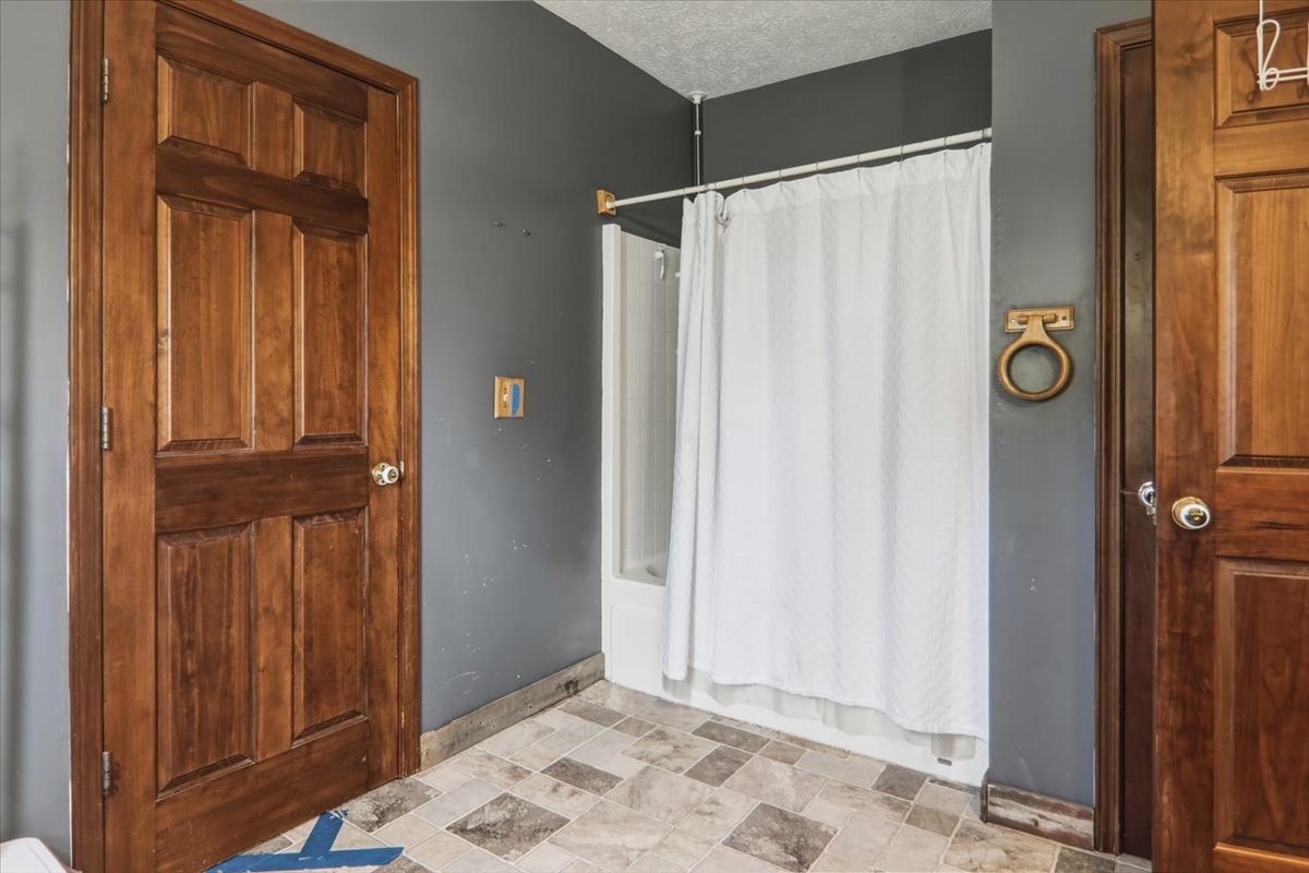 17669 North 2400 East Road Towanda, IL 61776 - Photo 9 of 23