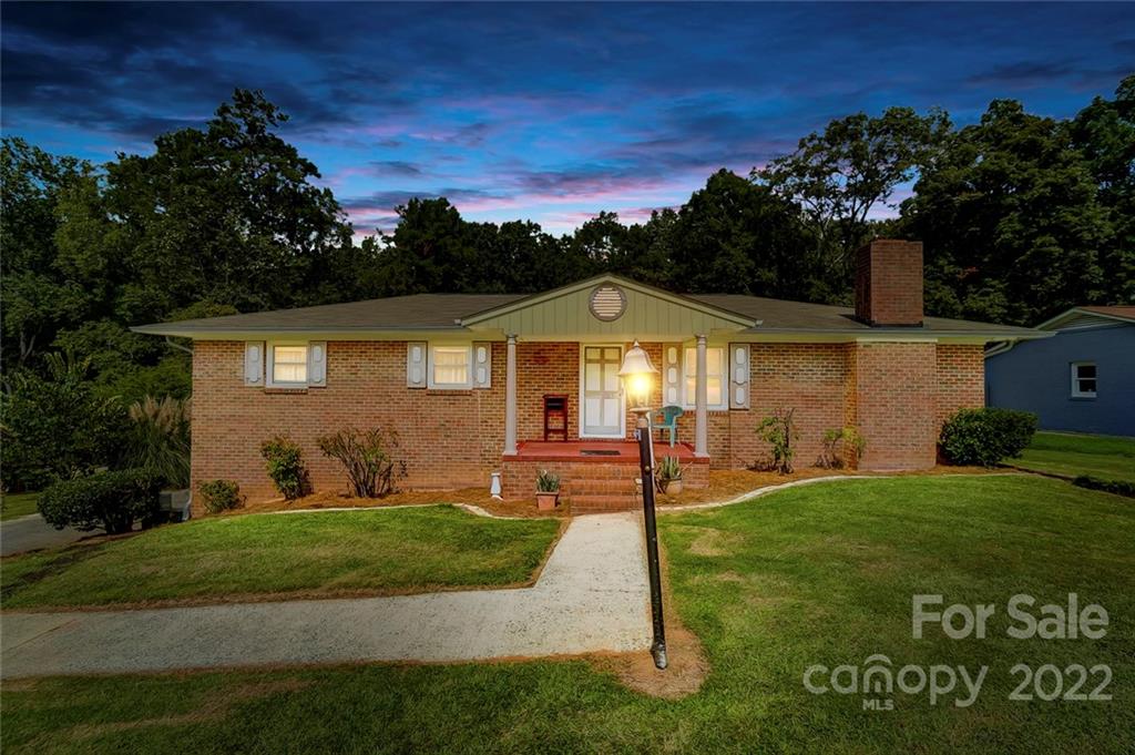 144 Shadowbrook Road Stanley, NC 28164 - Photo 1 of 41 Gallery Image 1