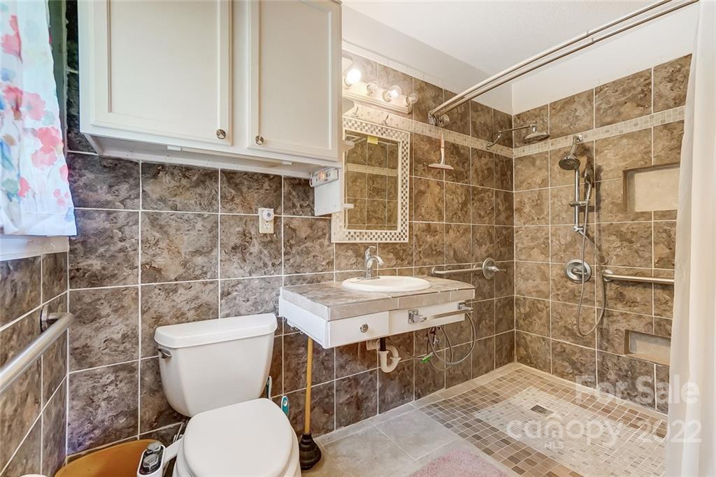 144 Shadowbrook Road Stanley, NC 28164 - Photo 19 of 41 Gallery Image 19