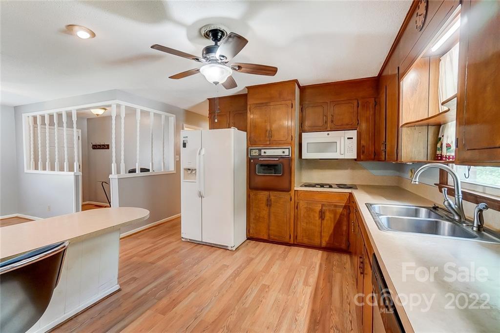 144 Shadowbrook Road Stanley, NC 28164 - Photo 10 of 41 Gallery Image 10