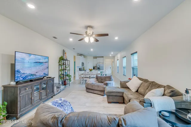 $369,999 | 21 Beauclair Boulevard, St. Augustine, FL 32084