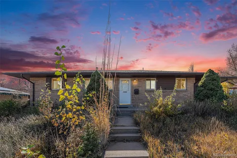$539,000 | 2096 East Mineral Avenue, Centennial, CO 80122