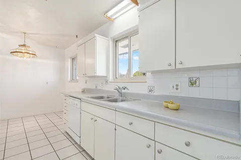 $539,000 | 2096 East Mineral Avenue, Centennial, CO 80122