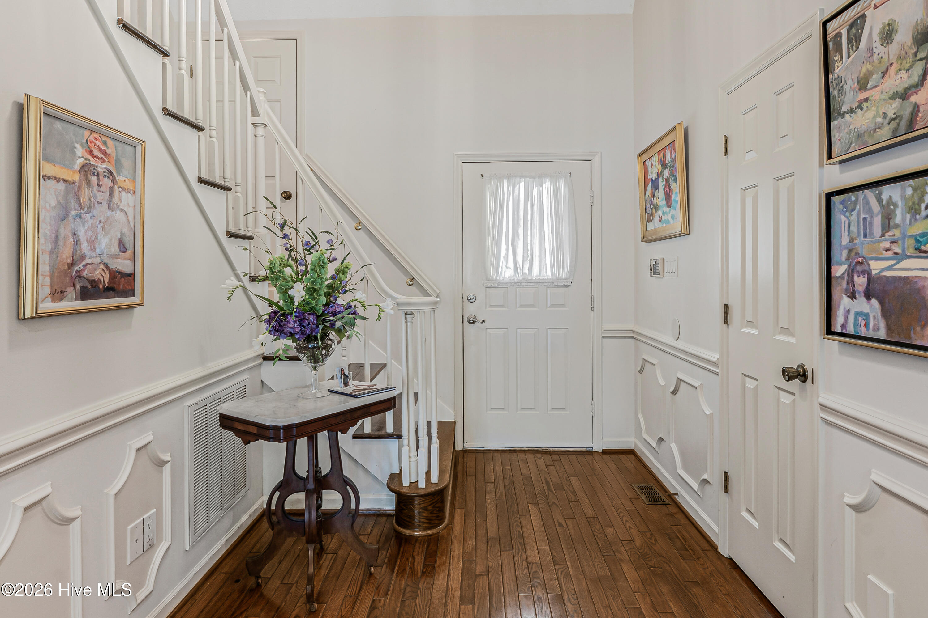 25 Magnolia Road Pinehurst, NC 28374 - Photo 12 of 73 Foyer