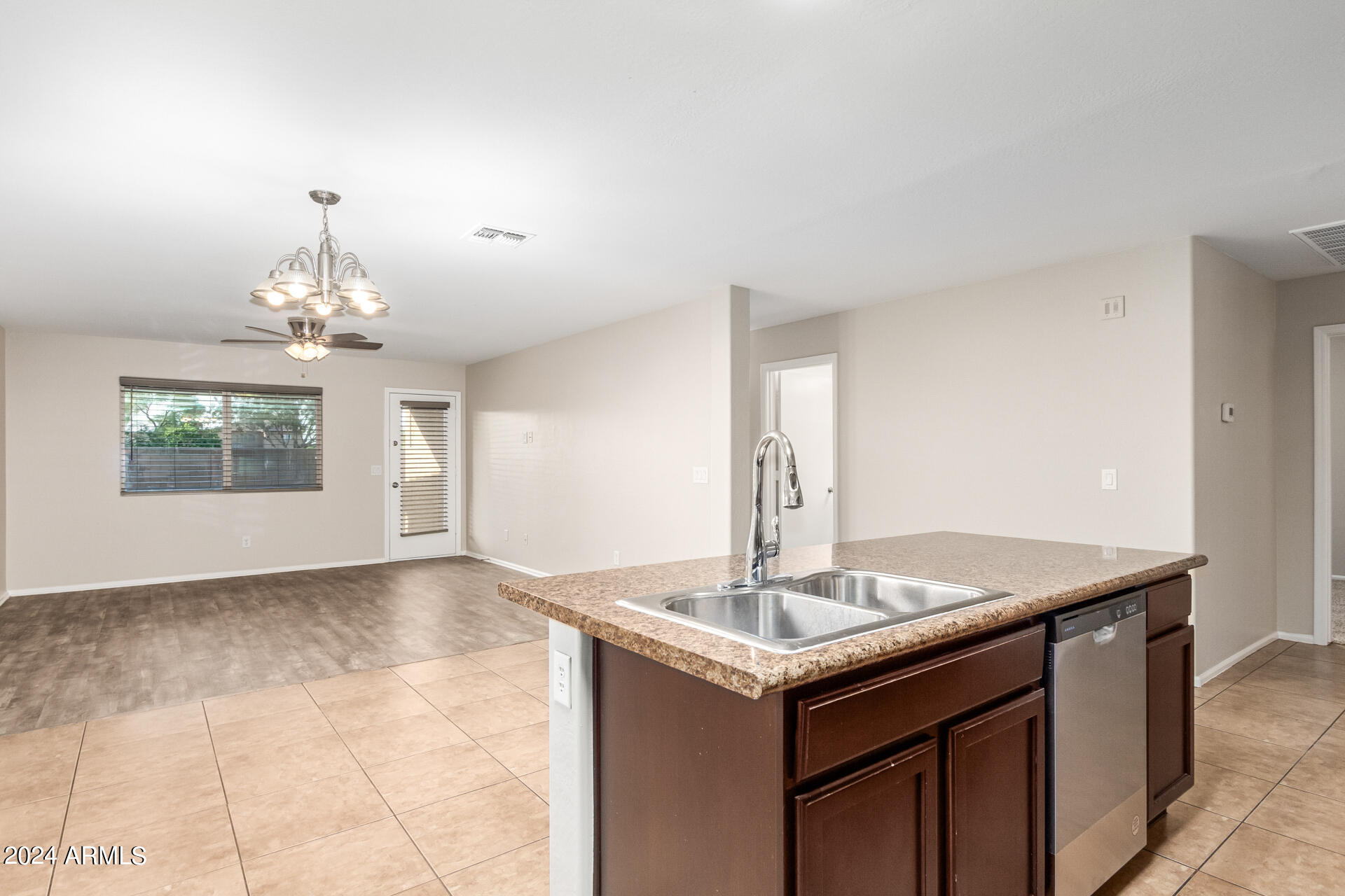 8746 West Payson Road Tolleson, AZ 85353 - Photo 14 of 41 0015-14 - Payson