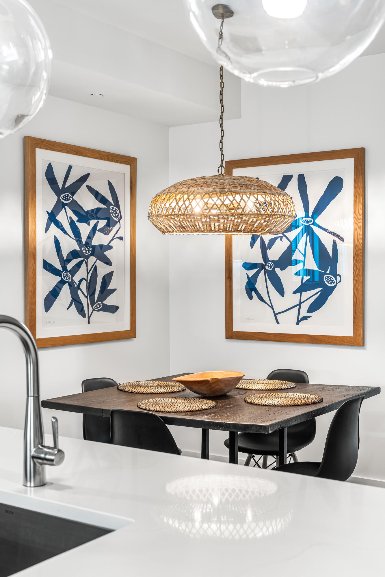 136 Georgetown Avenue, Unit 2D Inlet Beach, FL 32461 - Photo 34 of 48 a living room with a couch