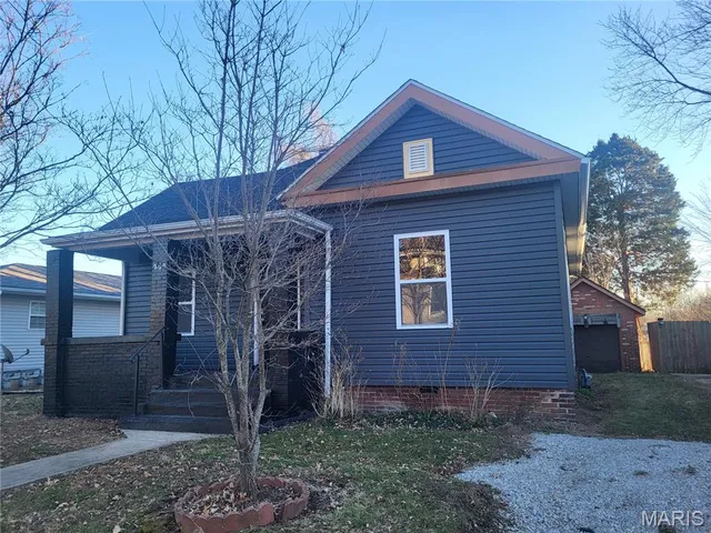 $184,500 | 206 Garden Street, Edwardsville, IL 62025