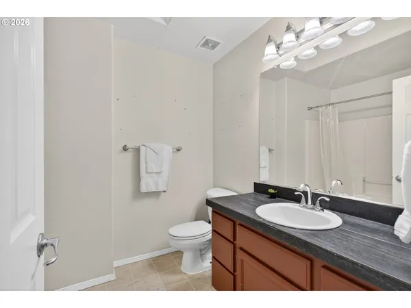 $525,000 | 3226 Northeast 165th Lane, Portland, OR 97230