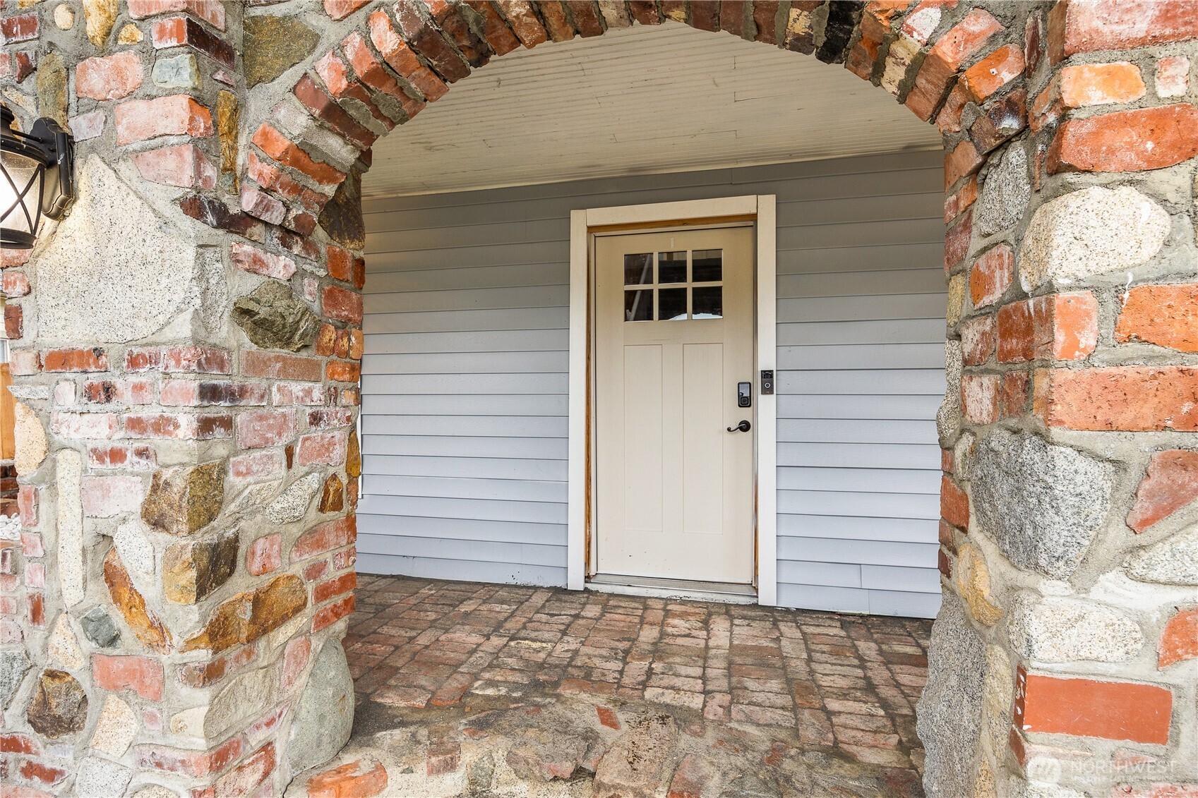 111 Cedar Avenue, Unit 1 Sultan, WA 98294 - Photo 2 of 31