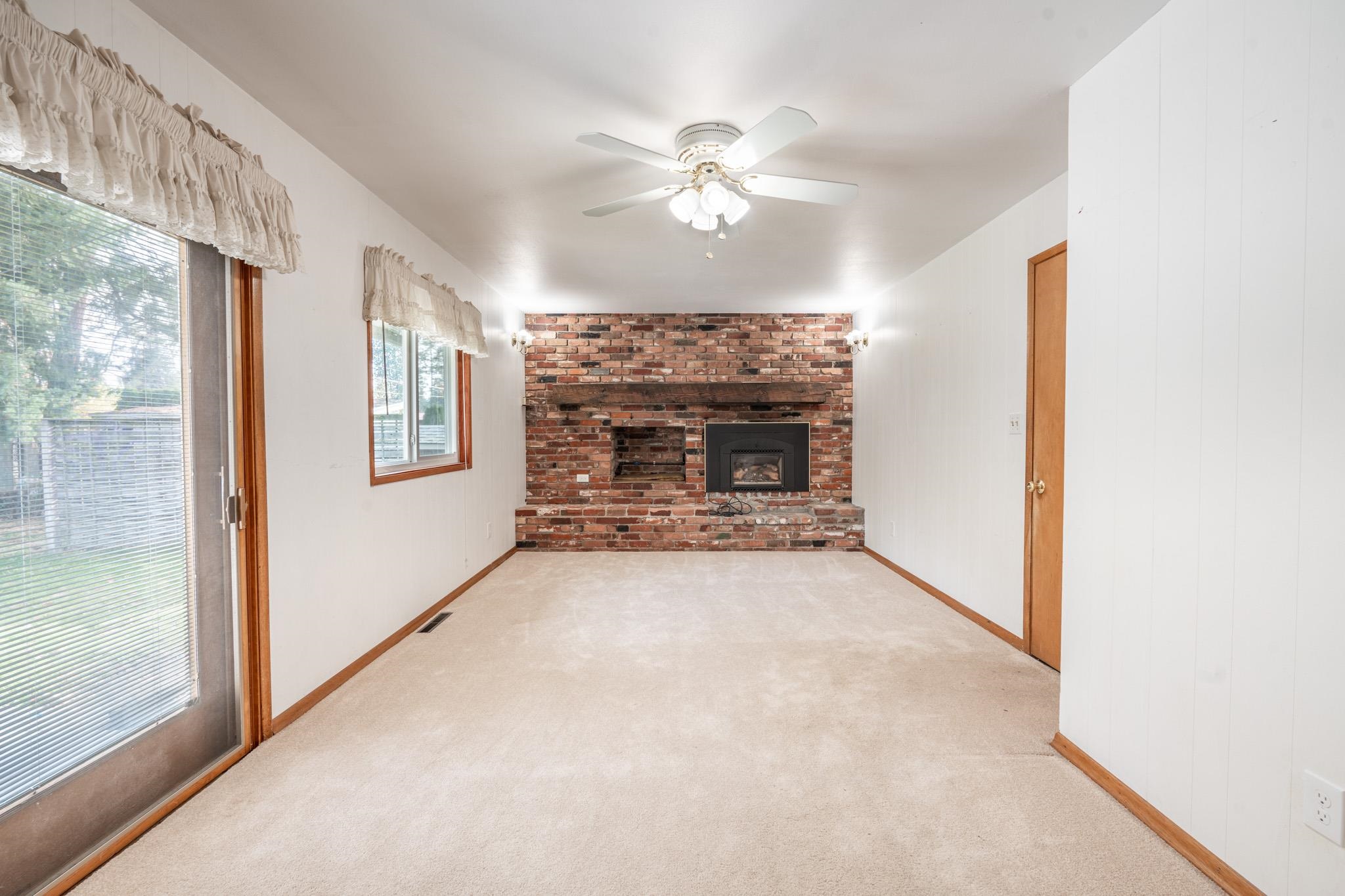 2221 South McCabe Road Spokane, WA 99216 - Photo 9 of 48
