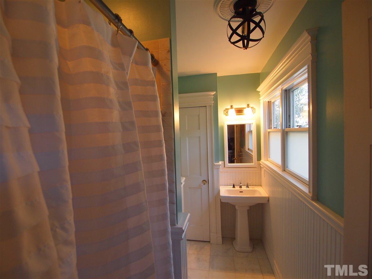 724 Rosemont Avenue Raleigh, NC 27607 - Photo 11 of 24