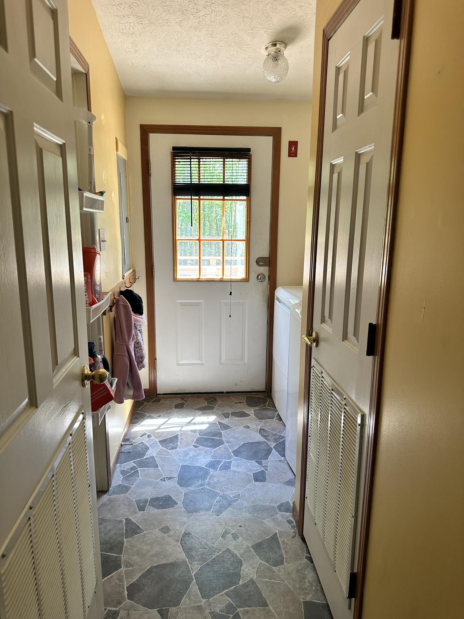 28 Winkumpaugh Road Ellsworth, ME 04605 - Photo 23 of 28 Laundryroom