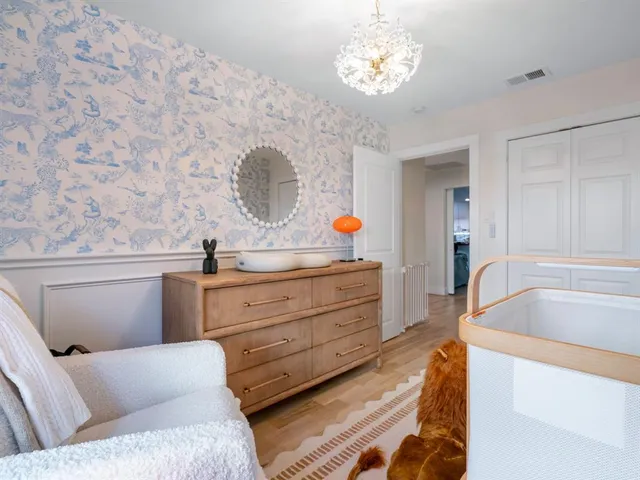 $690,000 | 9124 Westglen Drive, Dallas, TX 75228