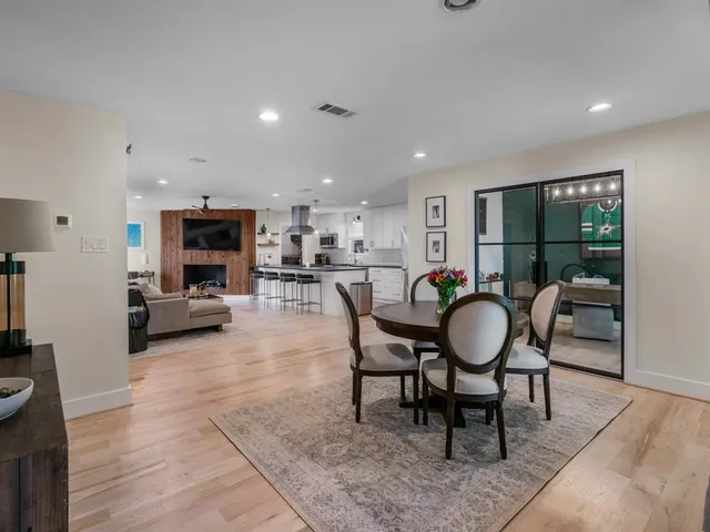 $690,000 | 9124 Westglen Drive, Dallas, TX 75228