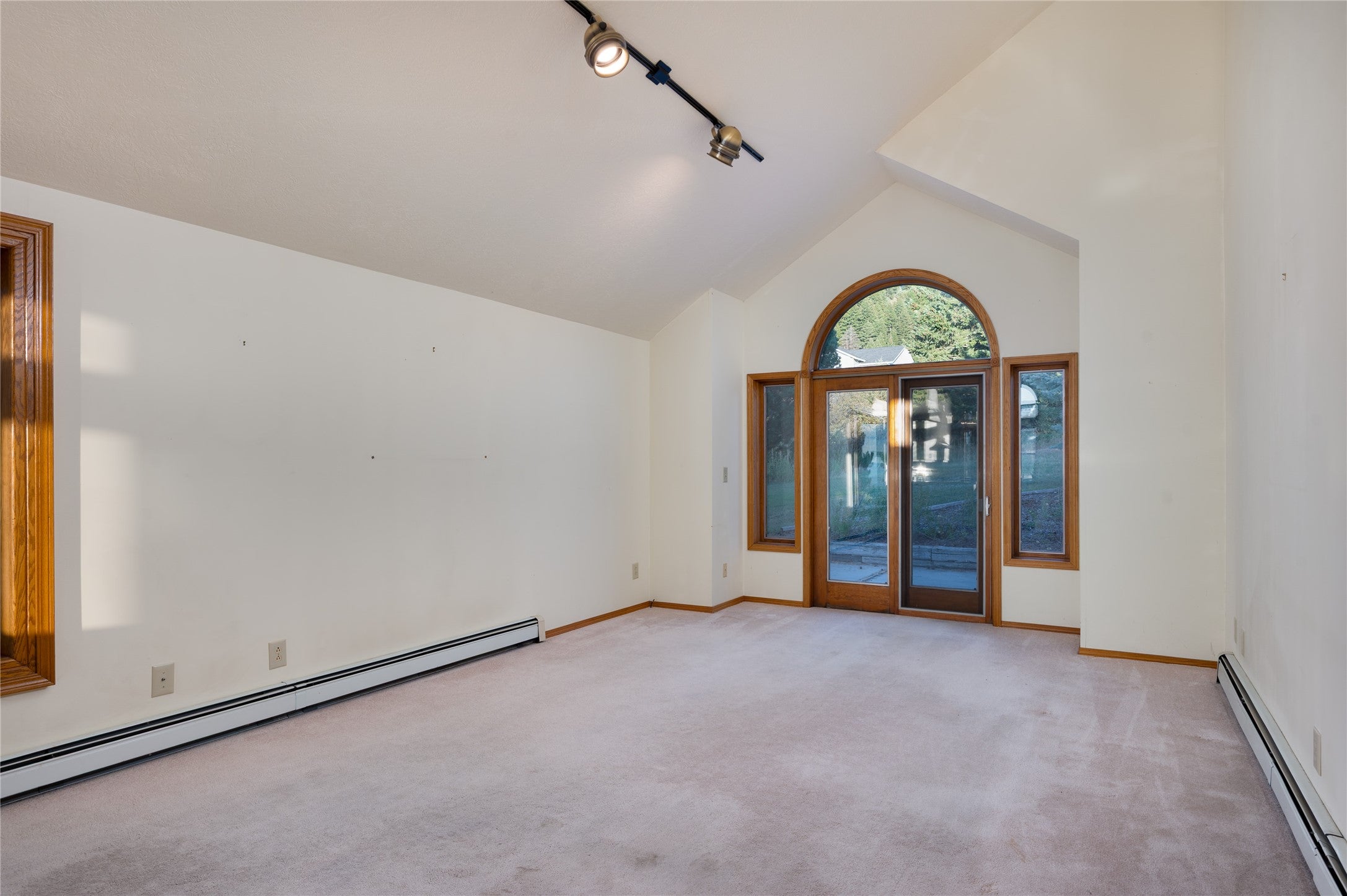 8855 Sypes Canyon Road Bozeman, MT 59715 - Photo 22 of 42 Gallery Image 22