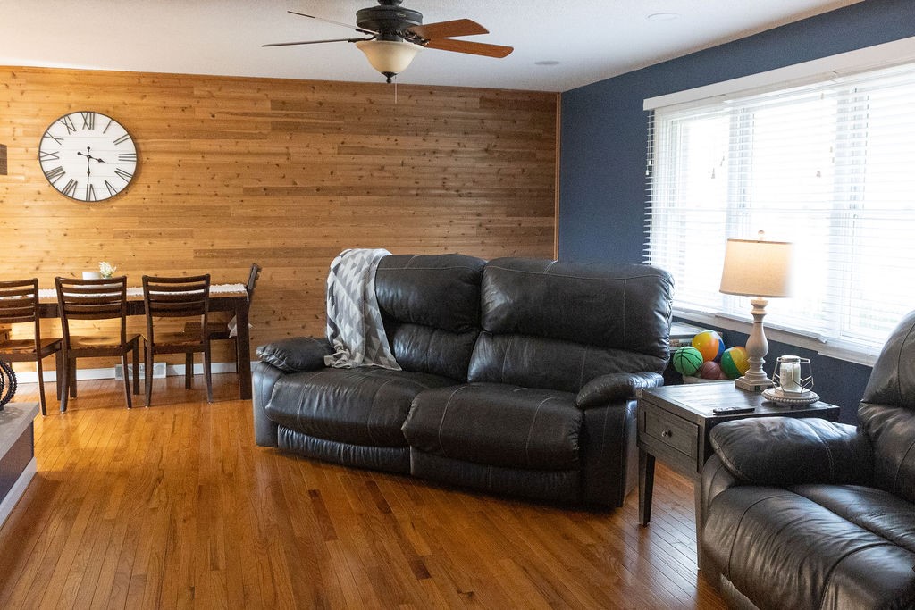 114 Mapleleaf Drive Catlin, IL 61817 - Photo 11 of 33 Family Room