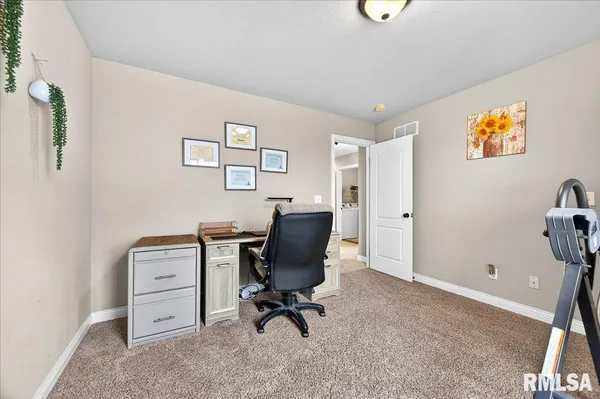 $449,900 | 4012 West Hearthwood Drive, Dunlap, IL 61525