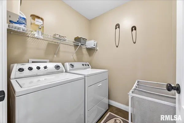 $449,900 | 4012 West Hearthwood Drive, Dunlap, IL 61525