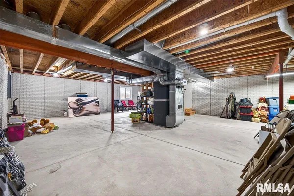 $449,900 | 4012 West Hearthwood Drive, Dunlap, IL 61525