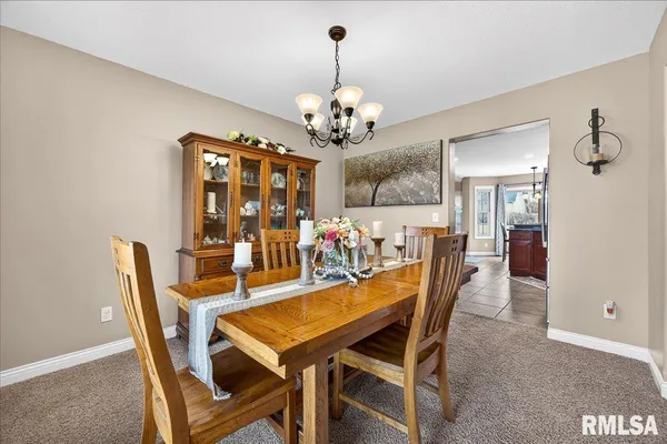 $449,900 | 4012 West Hearthwood Drive, Dunlap, IL 61525