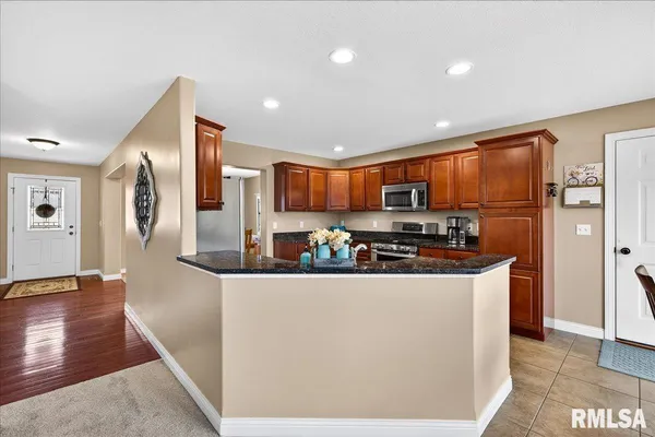 $449,900 | 4012 West Hearthwood Drive, Dunlap, IL 61525