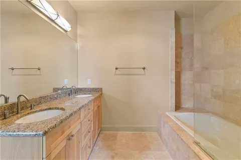 $795,000 | 801 St Joseph Street, Unit 7, New Orleans, LA 70113