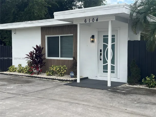 $569,900 | 6104 Southwest 33rd Street, Miramar, FL 33023