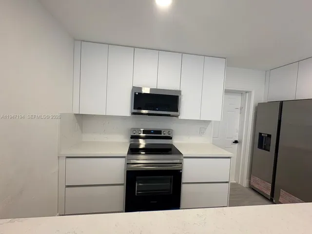 $569,900 | 6104 Southwest 33rd Street, Miramar, FL 33023