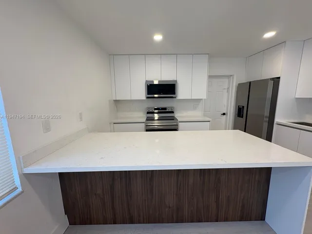 $569,900 | 6104 Southwest 33rd Street, Miramar, FL 33023