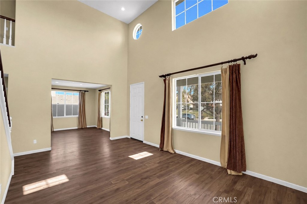 17081 Greentree Drive Riverside, CA 92503 - Photo 6 of 44