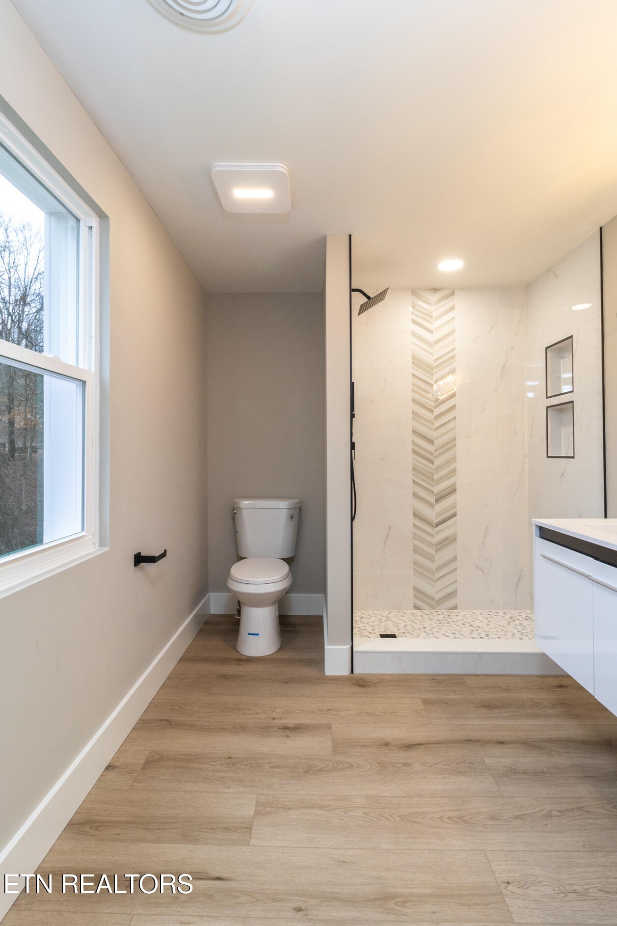 578 Bull Run Road Clinton, TN 37716 - Photo 23 of 41 Gallery Image 23