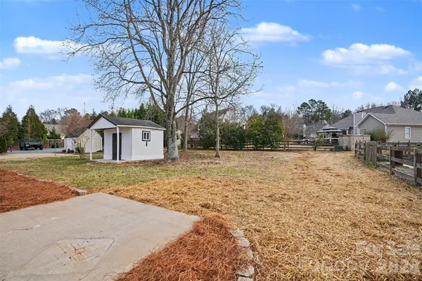 $389,000 | 8106 Castlemaine Drive, Matthews, NC 28104