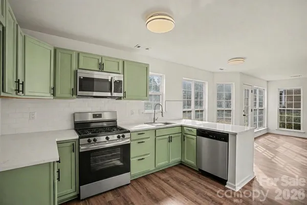 $389,000 | 8106 Castlemaine Drive, Matthews, NC 28104