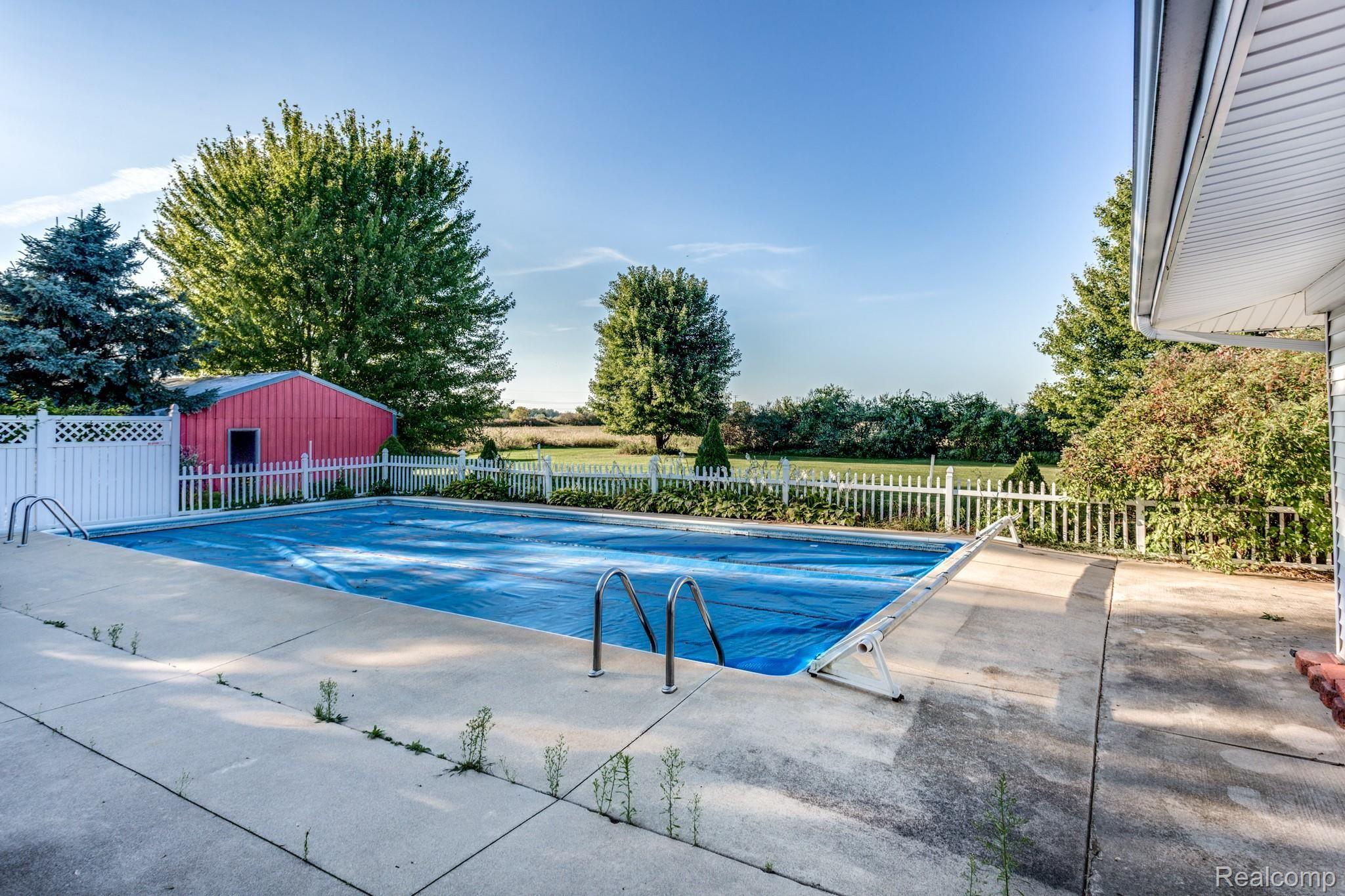 9066 Yale Road Avoca, MI 48006 - Photo 8 of 36 9066 Yale Rd-8.JPG