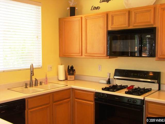 4035 Laurel Park Way Reno, NV 89502 - Photo 4 of 9 Photo 4