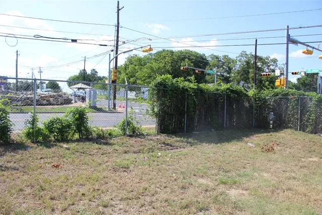 $450,000 | 7109 Bennett Avenue, Austin, TX 78752