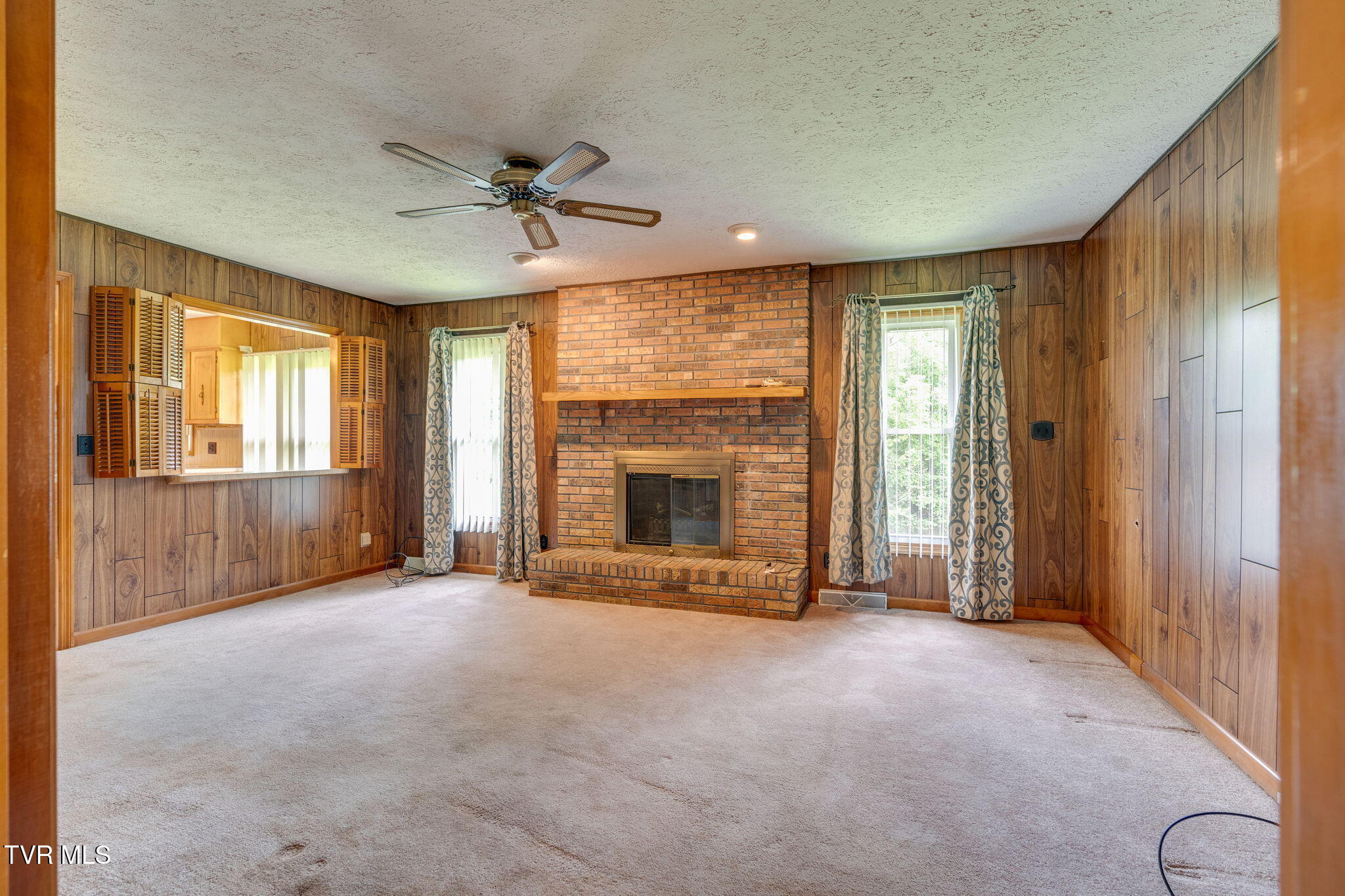 129 Pinecrest Road Kingsport, TN 37660 - Photo 7 of 25 007