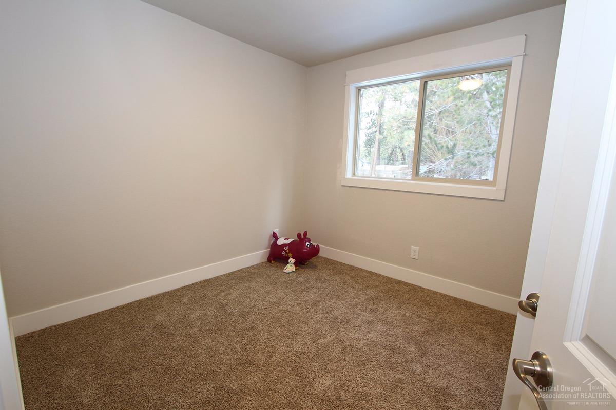 60071 Cinder Butte Road Bend, OR 97702 - Photo 21 of 25 Additional Photo