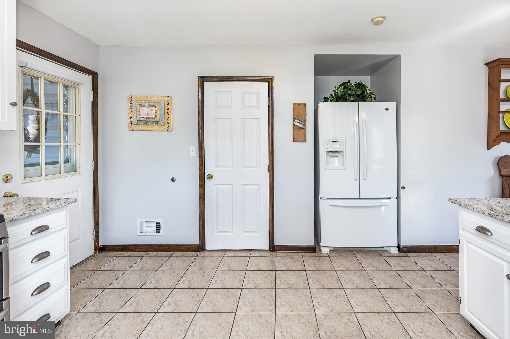 1550 South Rolling Road Baltimore, MD 21227 - Photo 29 of 75