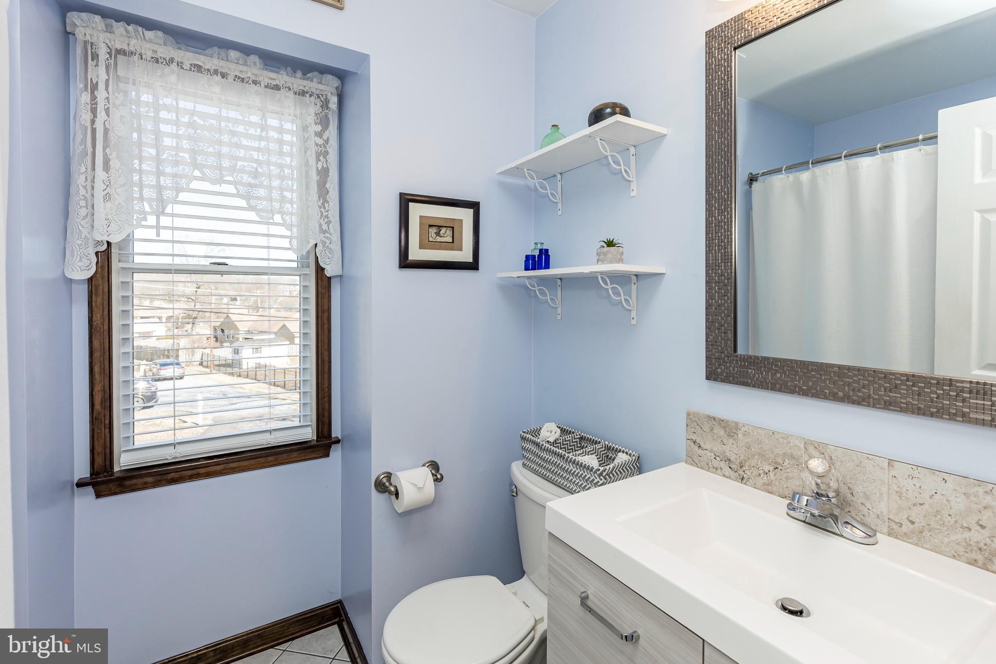 1550 South Rolling Road Baltimore, MD 21227 - Photo 53 of 75 Upper level full bath