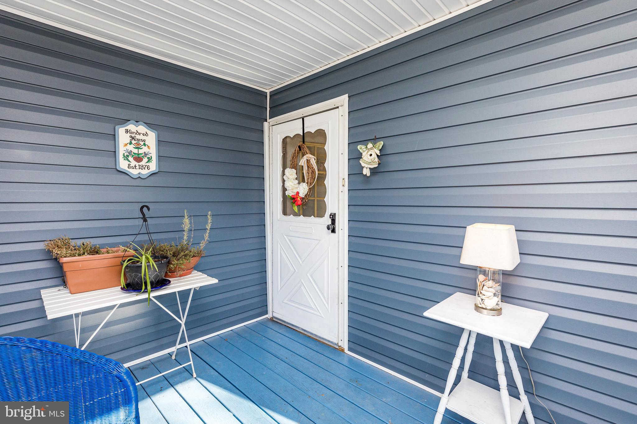 1550 South Rolling Road Baltimore, MD 21227 - Photo 59 of 75 Side enclosed porch