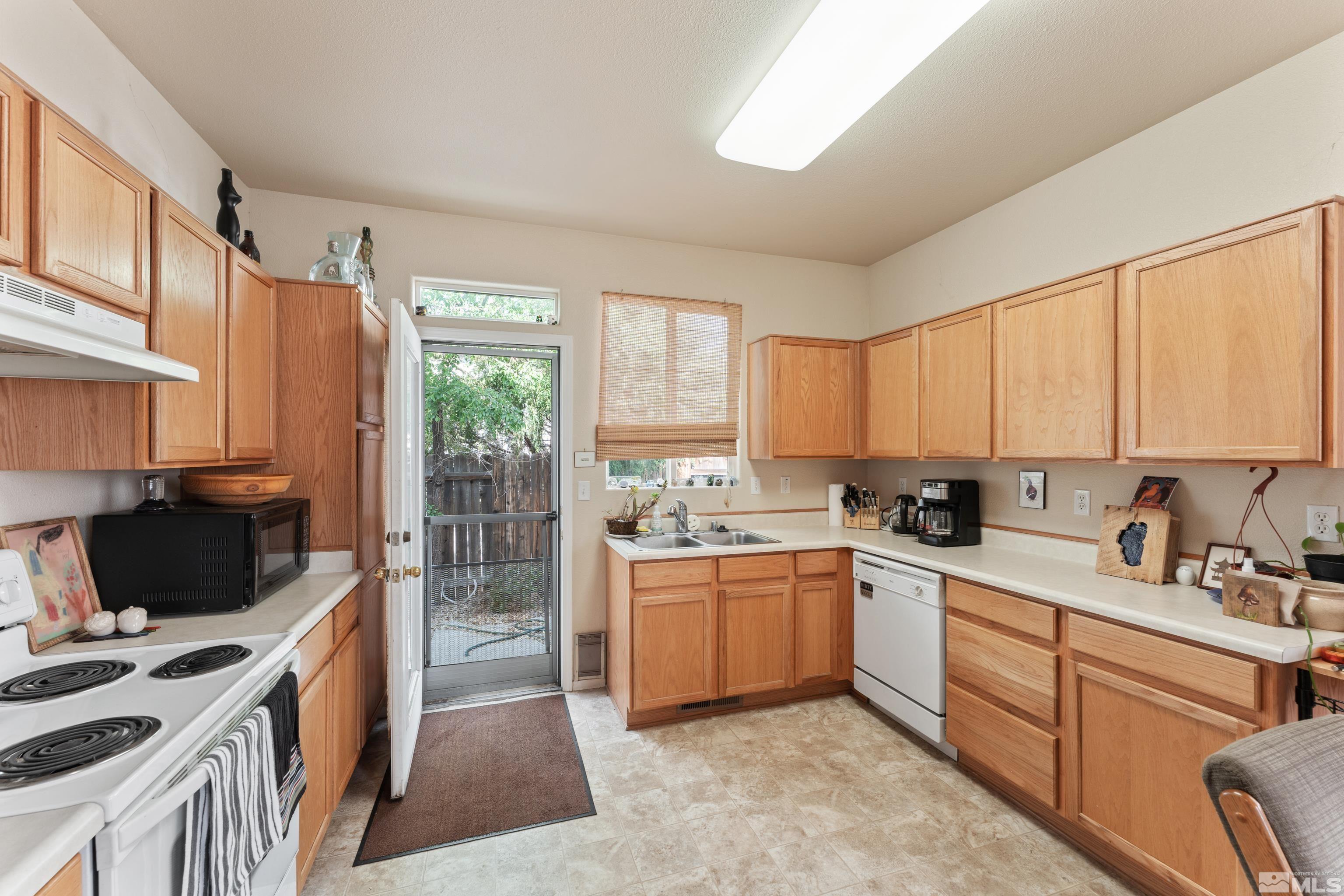 5895 Blue Canyon Drive Reno, NV 89523 - Photo 8 of 30 Photo 8