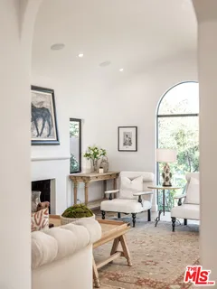 $2,495,000 | 913 South Mullen Avenue, Los Angeles, CA 90019