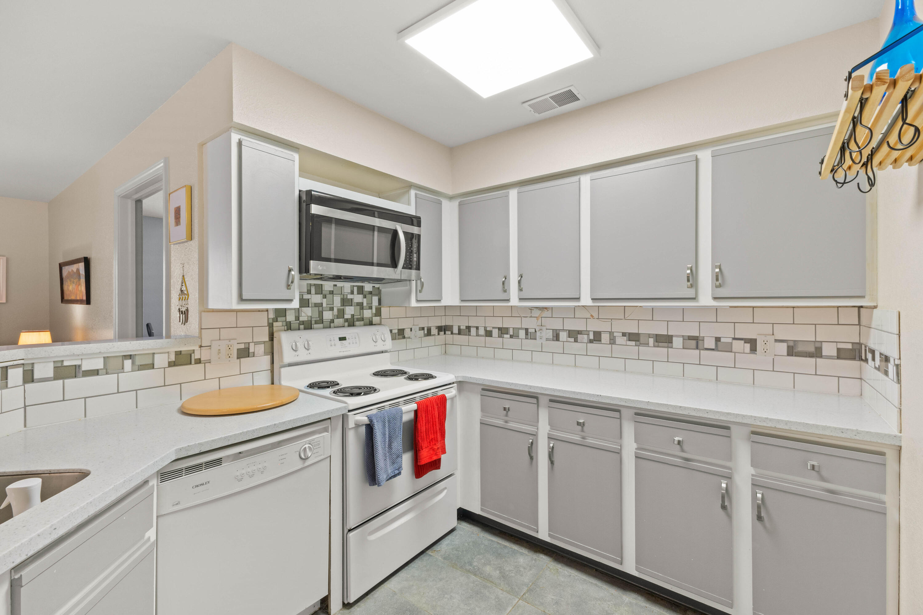 18372 North Ridge Court, Unit 6 Spring Lake, MI 49456 - Photo 14 of 27 1M7A7564