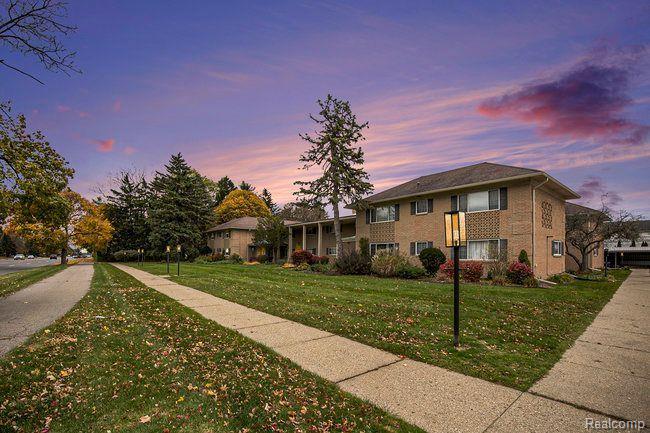 2245 Walton Boulevard, Unit 57 Rochester Hills, MI 48309 - Photo 13 of 15